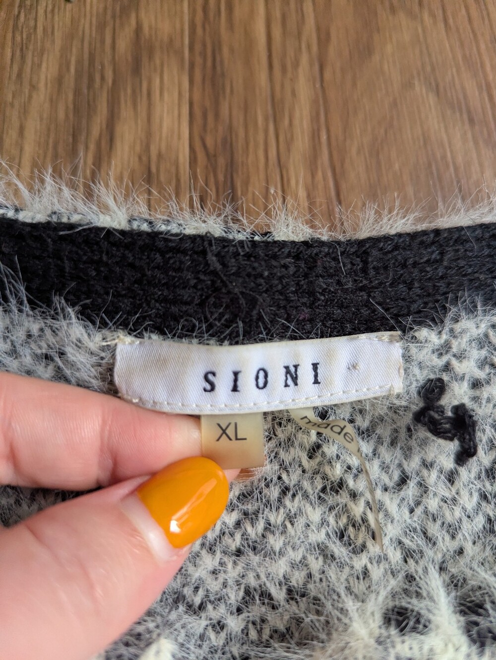 Sioni Black And Gray Plaid Open-Front Fuzzy Cardigan Sz XL - Picture 3 of 8